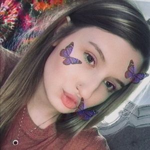 Meet your Posher, Alethia